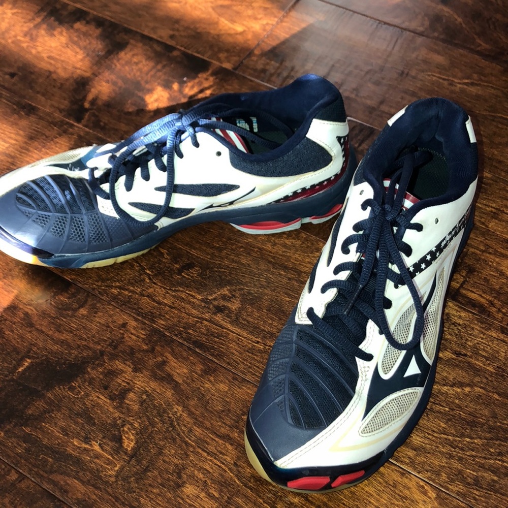volleyball shoes